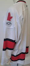 Load image into Gallery viewer, 2002 Winter Olympics Canada Womens Hockey Team Signed Autographed Jersey LOA