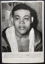 Load image into Gallery viewer, 1941 Joe Louis Championship Fight Abe Simpson Vintage Press Wire Photo Boxing