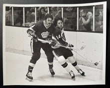 Load image into Gallery viewer, 1976 Type 1 Photo L.A. Kings Dave Schultz and N.Y. Rangers Don Murdoch Hockey