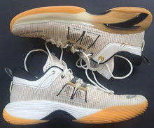 Load image into Gallery viewer, Raptors Player Worn Practice/Game Shoes Basketball Anta Z-Up 1 Size 15 NBA