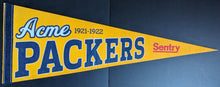 Load image into Gallery viewer, Green Bay Packers Lambeau Stadium Game Day Giveaway Vintage Felt Pennant NFL