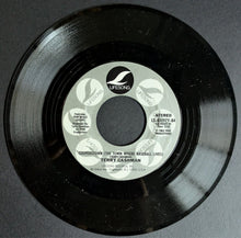 Load image into Gallery viewer, 1984 Talkin' Baseball 45 RPM Record Dave Winfield Sleeve New York Yankees MLB