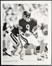 Load image into Gallery viewer, 1986 Chicago Bears Jim McMahon B&W Super Bowl Type 1 Photo NFL Football Vintage