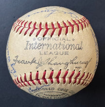 Load image into Gallery viewer, 1960 Montreal Royals International League Multi-Signed x22 Vintage Baseball