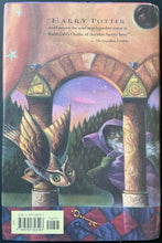 Load image into Gallery viewer, 1998 Harry Potter and the Sorcerer's Stone Book US First Edition First Printing