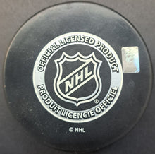 Load image into Gallery viewer, Bob Pulford Signed Autographed NHL Hockey Puck Toronto Maple Leafs LA Kings