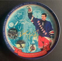 Load image into Gallery viewer, Wayne Gretzky Final Game Limited Edition Ceramic Plate New York Rangers NHL