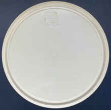 Load image into Gallery viewer, 1976 Vintage Montreal XXI Summer Olympics Plastic Tray Olympic Stadium