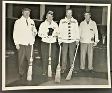 Load image into Gallery viewer, 1940s Toronto Daily Star Press Photo Ontario Champion Curlers Picture Leonard