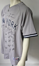 Load image into Gallery viewer, 2007 New York Yankees Team Signed MLB Baseball Jersey Autographed x31 LOA JSA