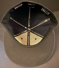 Load image into Gallery viewer, Atlanta Braves Team Issued MLB Baseball Cap Hat New Era 59Fifty Sz 7-1/2 New