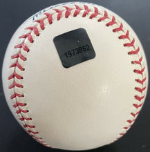 Load image into Gallery viewer, Minnie Minoso Autographed Signed 2001 Topps Archives Reserve Baseball MLB