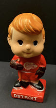 Load image into Gallery viewer, 1962 Detroit Red Wings Mini Bobblehead Nodder Vintage NHL Hockey Original Box