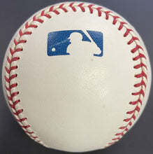 Load image into Gallery viewer, Ichiro Suzuki Signed Major League Rawlings Baseball Autographed Mariners JSA LOA