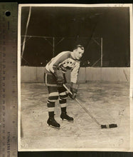 Load image into Gallery viewer, 1938 NHL Hockey Vintage Photo New York Americans Hall of Famer Nels Stewart LOA