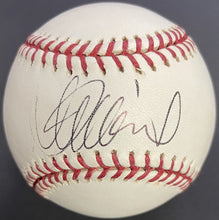 Load image into Gallery viewer, Ichiro Suzuki Signed Major League Rawlings Baseball Autographed Mariners JSA LOA