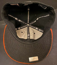Load image into Gallery viewer, Baltimore Orioles Team Issue MLB Baseball Cap Hat New Era 59/50 Size 7-5/8 New