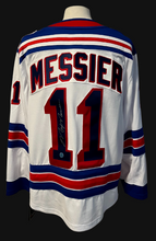 Load image into Gallery viewer, Mark Messier Autographed New York Rangers Fanatics NHL Hockey Jersey Stanley Cup