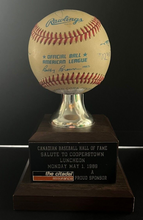 Load image into Gallery viewer, Willie Mays Mickey Mantle Duke Snider Whitey Ford Multi Signed AL Baseball JSA