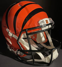 Load image into Gallery viewer, Ja'Marr Chase Autographed Signed Cincinnati Bengals NFL Helmet Football Fanatics