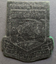 Load image into Gallery viewer, 1950s Province Of Manitoba Coat of Arms Felt Patch Original Packaging Vintage