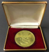 Load image into Gallery viewer, 1982 Hockey Hall Of Fame VIP Induction Medal Coin NHL Logo Presentation Box