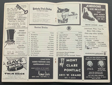 Load image into Gallery viewer, 1968 Boston Bruins vs Chicago Blackhawks NHL Hockey Program Chicago Stadium