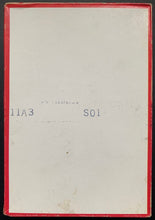 Load image into Gallery viewer, 1981 Donruss Golf Stars Trading Card Bubble Gum Card Open Box + 36 Wax Wrappers