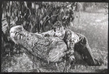 Load image into Gallery viewer, 1995 Movie Jumanji Contact Sheet Robin Williams Wrestles Alligator 34 Photos VTG