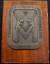 Load image into Gallery viewer, 1976 World Figure Skating Championships Participation Medal Göteborg, Sweden