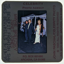 Load image into Gallery viewer, 1995 Wayne Gretzky 35mm Slide John Pascal Original Vintage Photo Hockey NHL