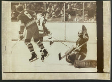 Load image into Gallery viewer, 1971 NHL Hockey Vintage Wire Photo Toronto Maple Leafs Buffalo Sabres Dave Keon