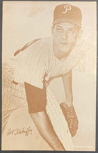 Load image into Gallery viewer, 1962 / 1963 Baseball Exhibit Cards x3 MLB Baseball Vintage New York Yankees MILB