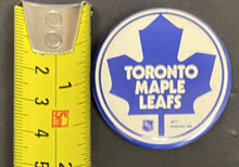 Load image into Gallery viewer, 1972 Vintage NHL 1-3/4" Pinback Buttons (5) Toronto Maple Leafs New York Rangers