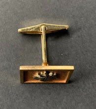 Load image into Gallery viewer, c1960's Toronto Maple Leaf 10k Gold Cufflinks NHL Hockey George Edwards Jewelers