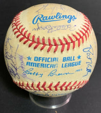 Load image into Gallery viewer, 1993 New York Yankees Team Signed Autographed Baseball Boggs Smith Mattingly JSA