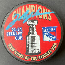 Load image into Gallery viewer, Mark Messier Autographed 1994 Stanley Cup Champion Hockey Puck NHL Fanatics