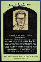 Load image into Gallery viewer, Waite Hoyt Signed Hall Of Fame Autographed Postcard New York Yankees HOF MLB COA