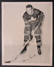 Load image into Gallery viewer, 1945-1954 NHL Toronto Maple Leafs Hall Of Famer Howie Meeker Quaker Oats Photo