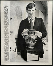 Load image into Gallery viewer, 1970 NHL Hockey Boston Bruins Bobby Orr Wire Photo Sports Illustrated LOA