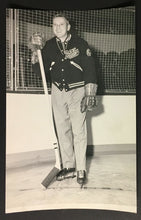 Load image into Gallery viewer, 1959 Vintage Detroit Red Wings Sid Abel Photo Hockey HOF Team Jacket LOA