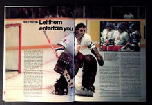 Load image into Gallery viewer, 1976 The World Hockey Association WHA International Program Bobby Hull Vintage