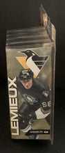 Load image into Gallery viewer, Mario Lemieux McFarlane NHL Hockey Series 2 Figurine Penguins Action Figure NOS