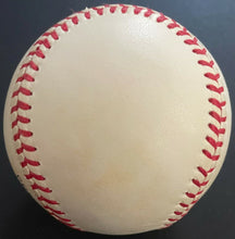 Load image into Gallery viewer, Hank Aaron Autographed Signed Baseball VTG National League Atlanta Braves JSA