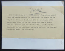 Load image into Gallery viewer, 1954 Amazing NHL Hockey Press Photo Detroit Red Wings Tony Leswick Kissing Cup