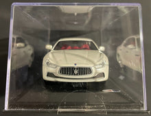 Load image into Gallery viewer, Maserati Ghibli Bianco Alpine 1:43 Diecast Scale Model Car Dealership Promo