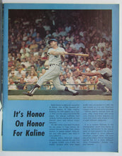 Load image into Gallery viewer, 1972 MLB Baseball Detroit Tigers Yearbook Tiger Stadium Mickey Lolich Vintage