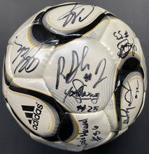 Load image into Gallery viewer, 2008 L.A. Galaxy Team Signed x20+ Ball Autographed David Beckham MLS LOA JSA