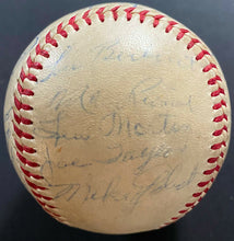 Load image into Gallery viewer, 1955 Toronto Maple Leafs Team Signed Reach Baseball International League x19