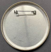 Load image into Gallery viewer, Peter Puck Vintage 3" Pinback Famous Hockey Cartoon Hanna Barbera Productions